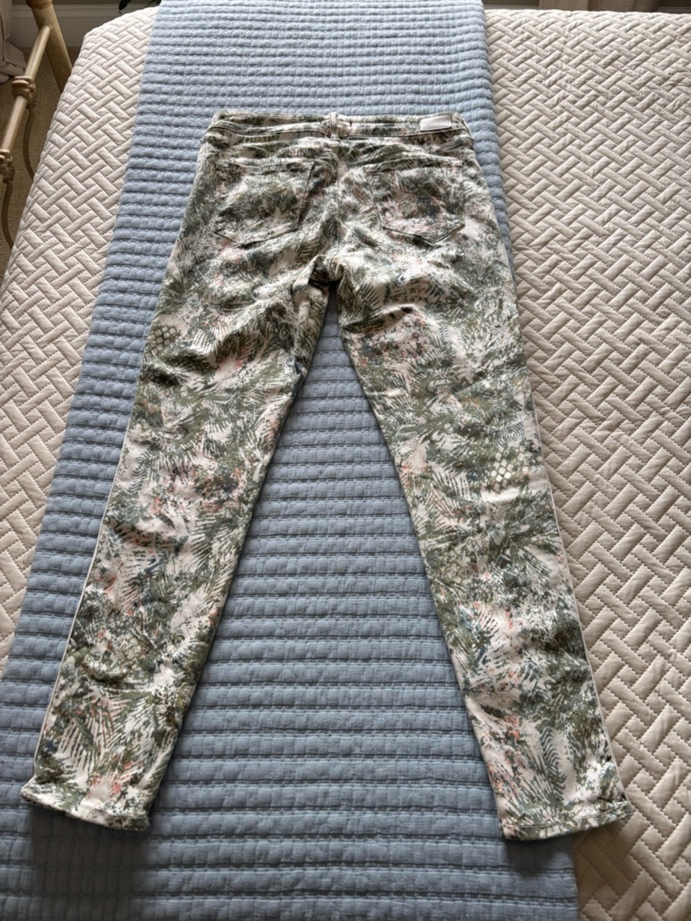 Dear John Floral-Print Cream and Green Women's Jeans - Picture 8 of 14